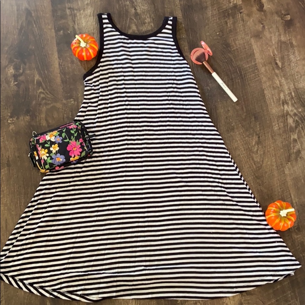 Old Navy Sleeveless Dress